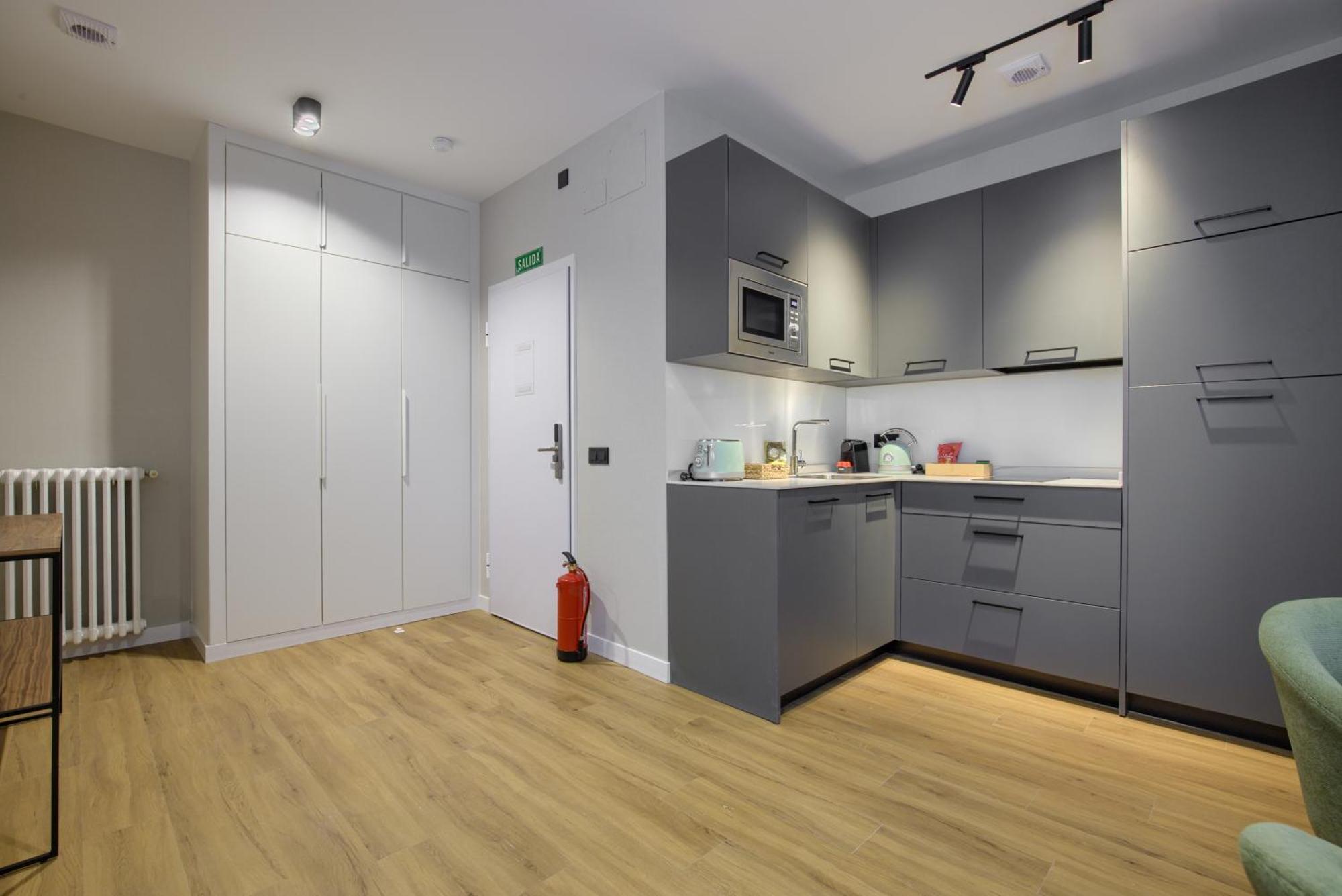 Dobo Homes - Bq38 Apartment Madrid